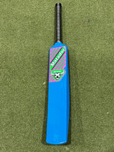 Matador Hulk 55m thick  Fiber Cricket Bat