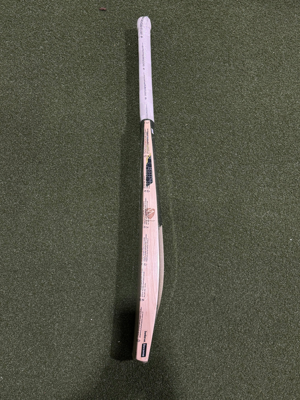 SG King Cobra English Willow bat