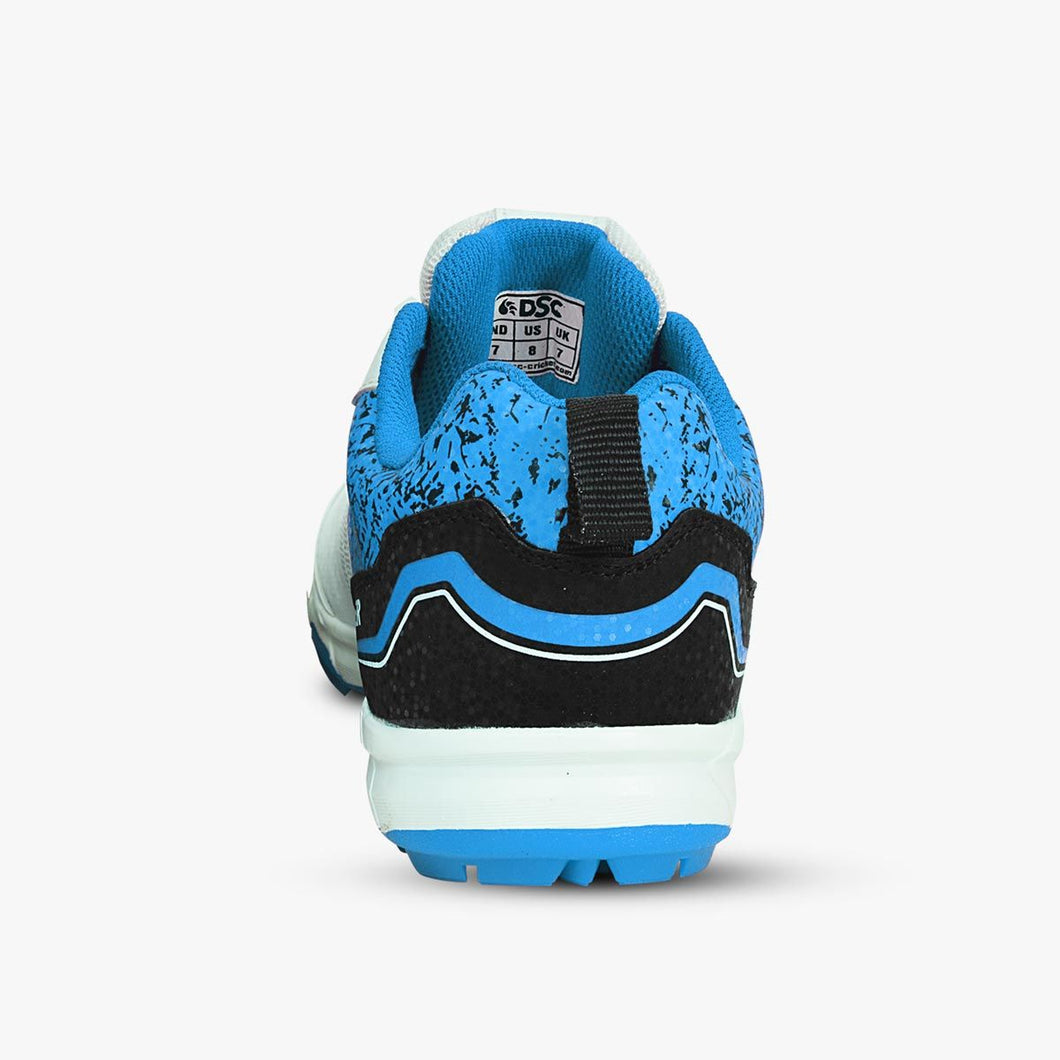 Cricket shoes hotsell under 2000